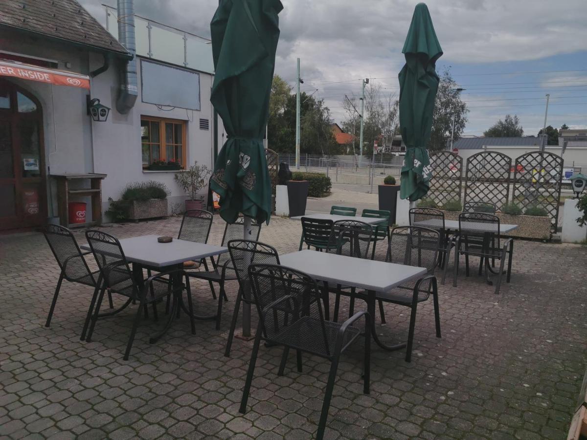 Lei'S Wok Otel Neusiedl am See Dış mekan fotoğraf